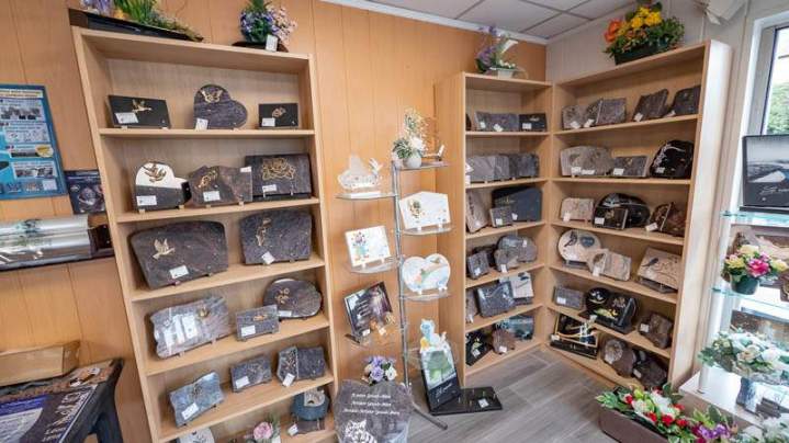 Monuments funéraires Limours