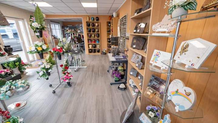 Accessoires et ornements funéraires Limours