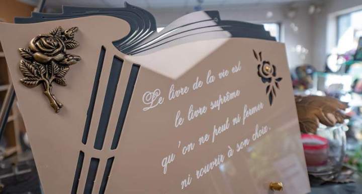 Plaque funéraire personnalisable Limours